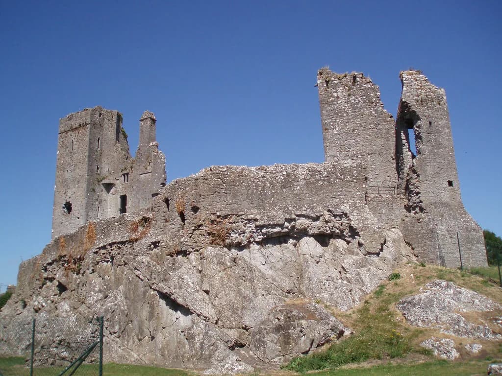 Askeaton Castle: A Closed Desmond Fortress Explained