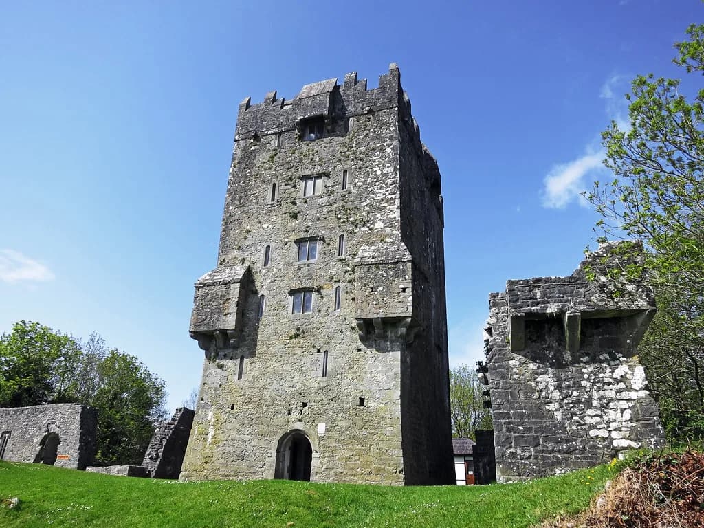 Aughnanure Castle: O'Flaherty Tower House Guide