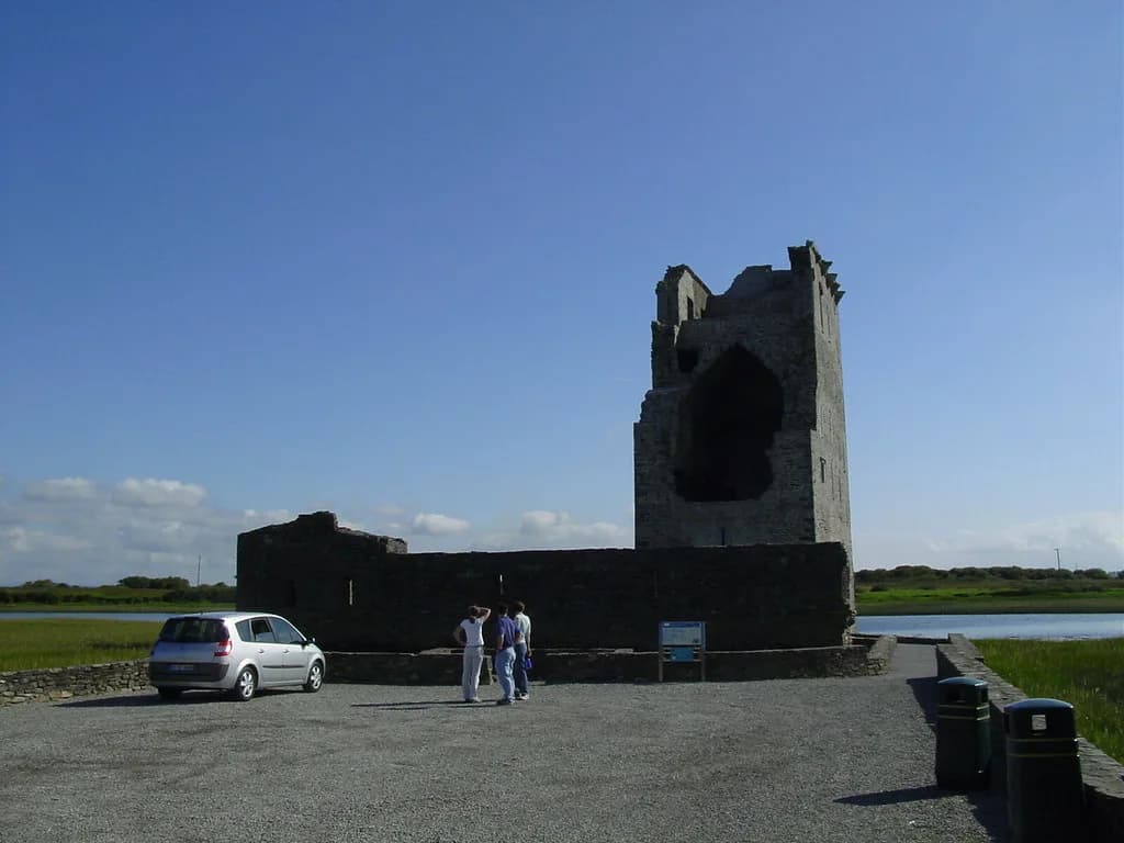 Carrigafoyle Castle: Guardian of the Shannon Visitor Guide
