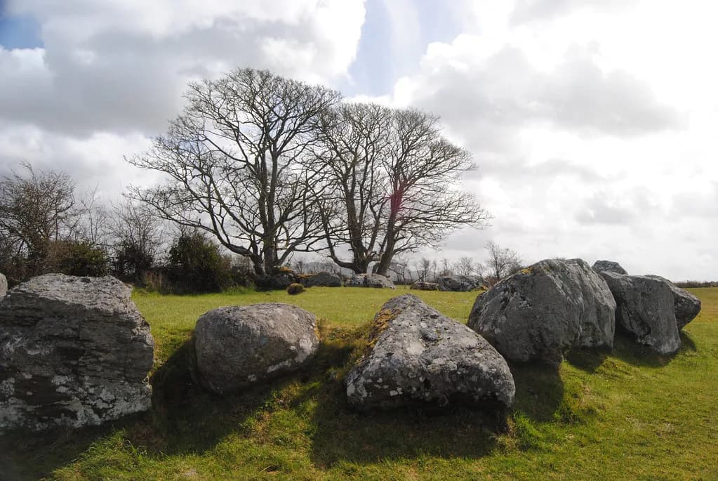 Carrowmore Megalithic Cemetery: A Visitor Guide to Sligo's Tombs