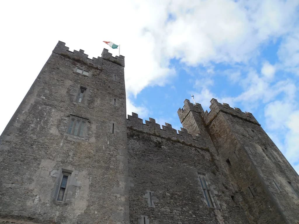 County Clare Castles: Tower Houses, Gardens and Castle Stays