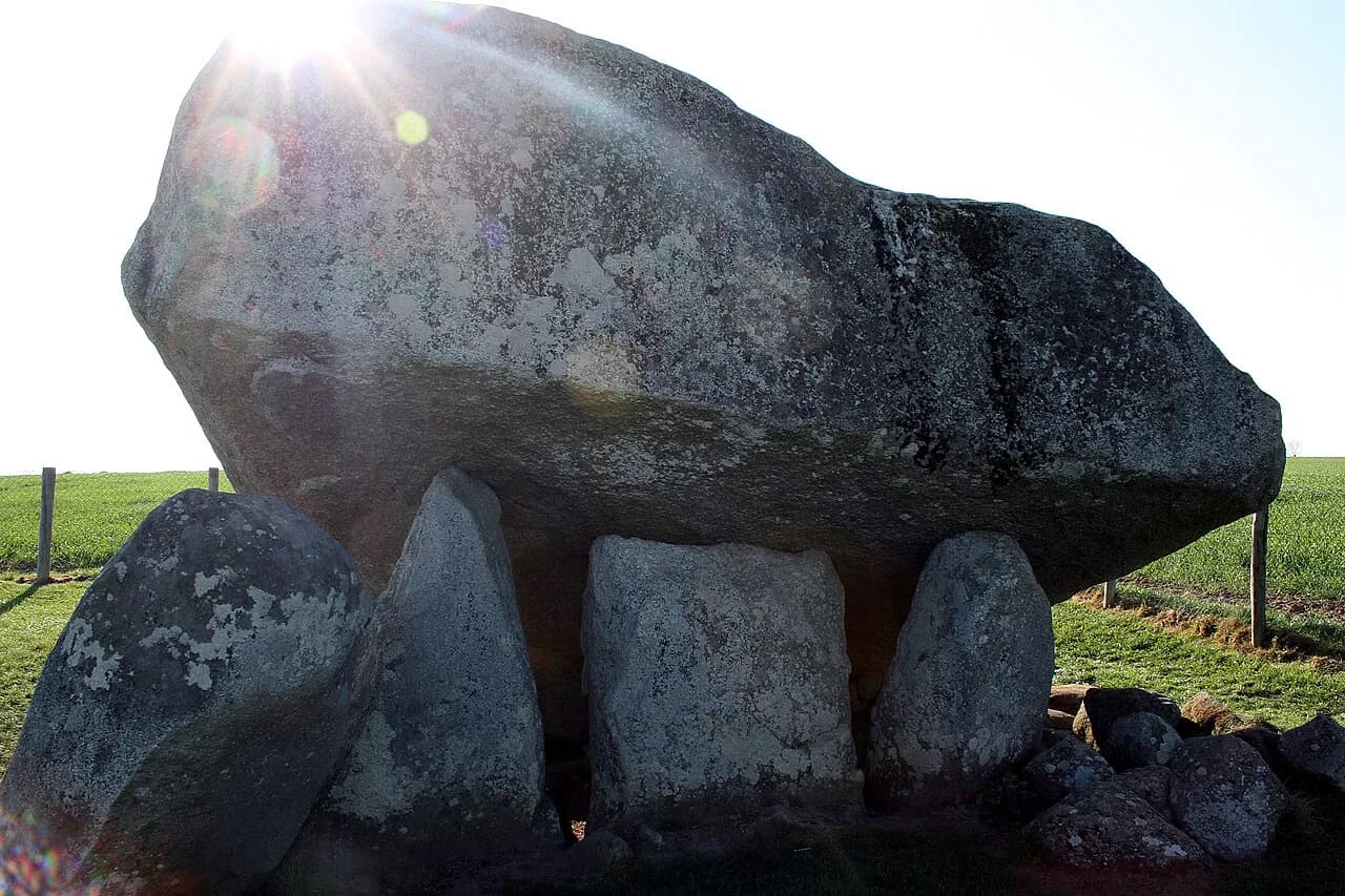 Dolmens in Ireland: Reading the Brownshill Portal Tomb