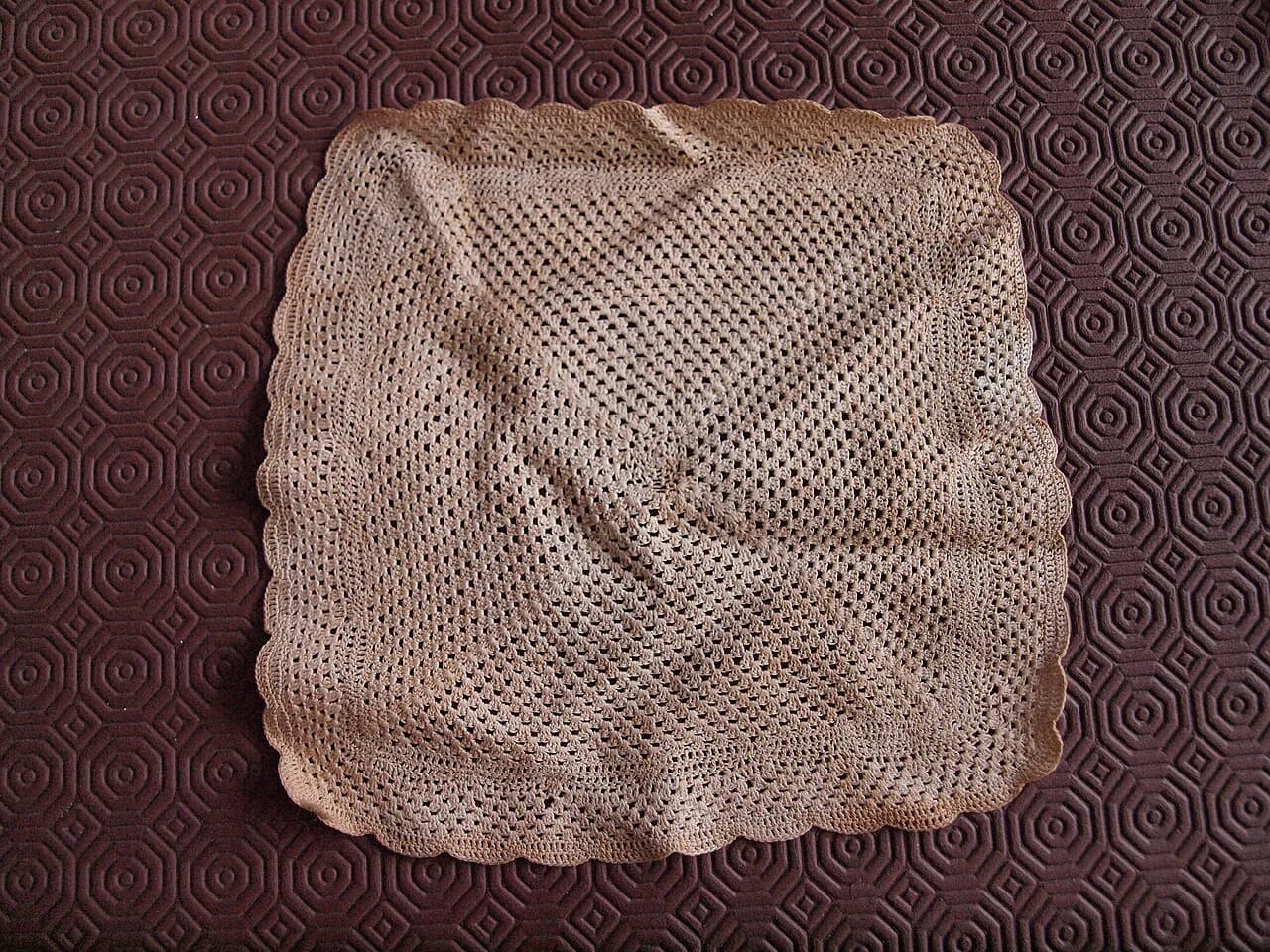 Irish Crochet Lace: Motifs, Mesh and Where to See It