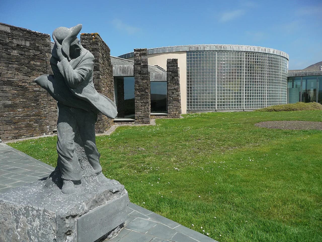Irish Storytelling: Living Tradition, Archives and Where to Encounter It