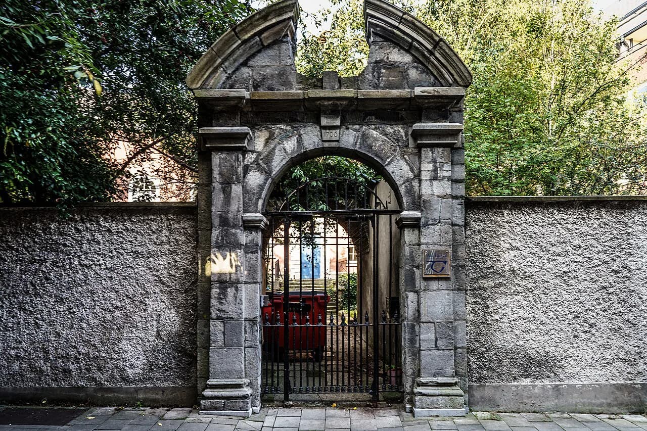Irish Weaving: Craft History and Working Mills You Can Visit