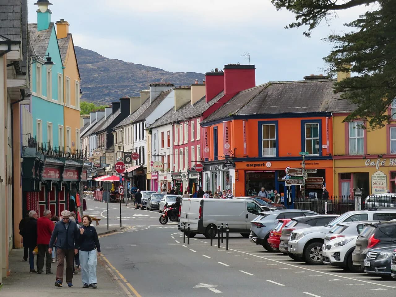 Kenmare Lace: History, Design and Where to See It