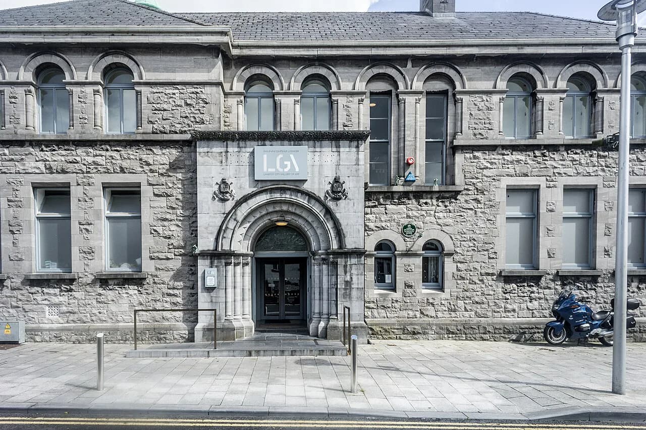 Limerick Walking Tour: Georgian Streets to Medieval Quarter
