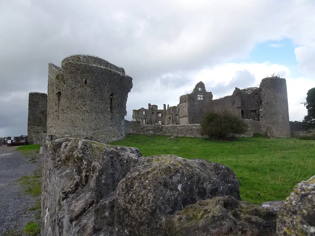 Roscommon Castle: A Closed Anglo-Norman Ruin in Roscommon Town
