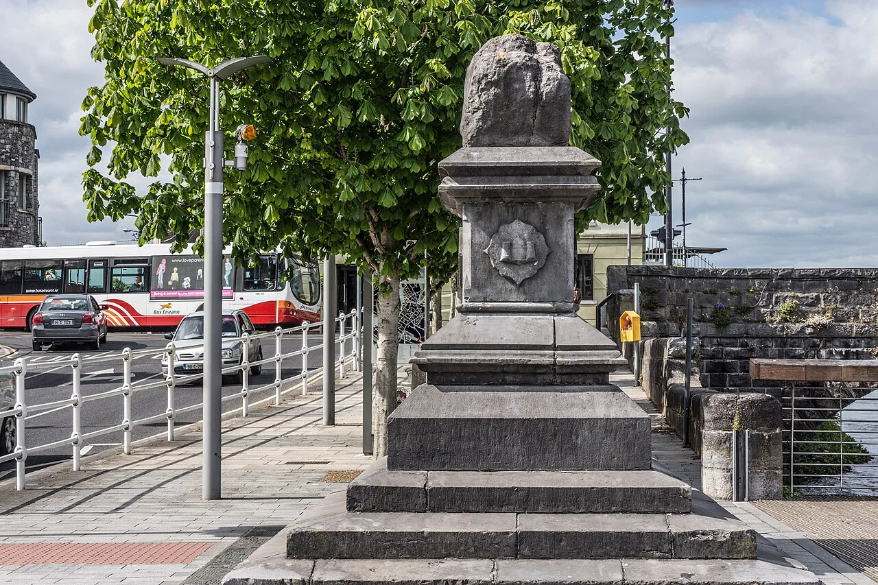 The Treaty Stone monument beside the Shannon in Limerick.