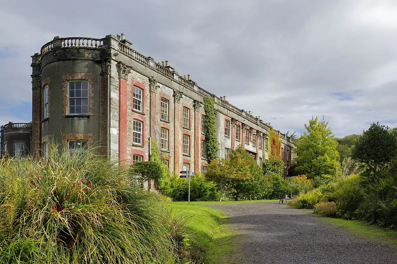 Ireland Bantry House BW 12-15