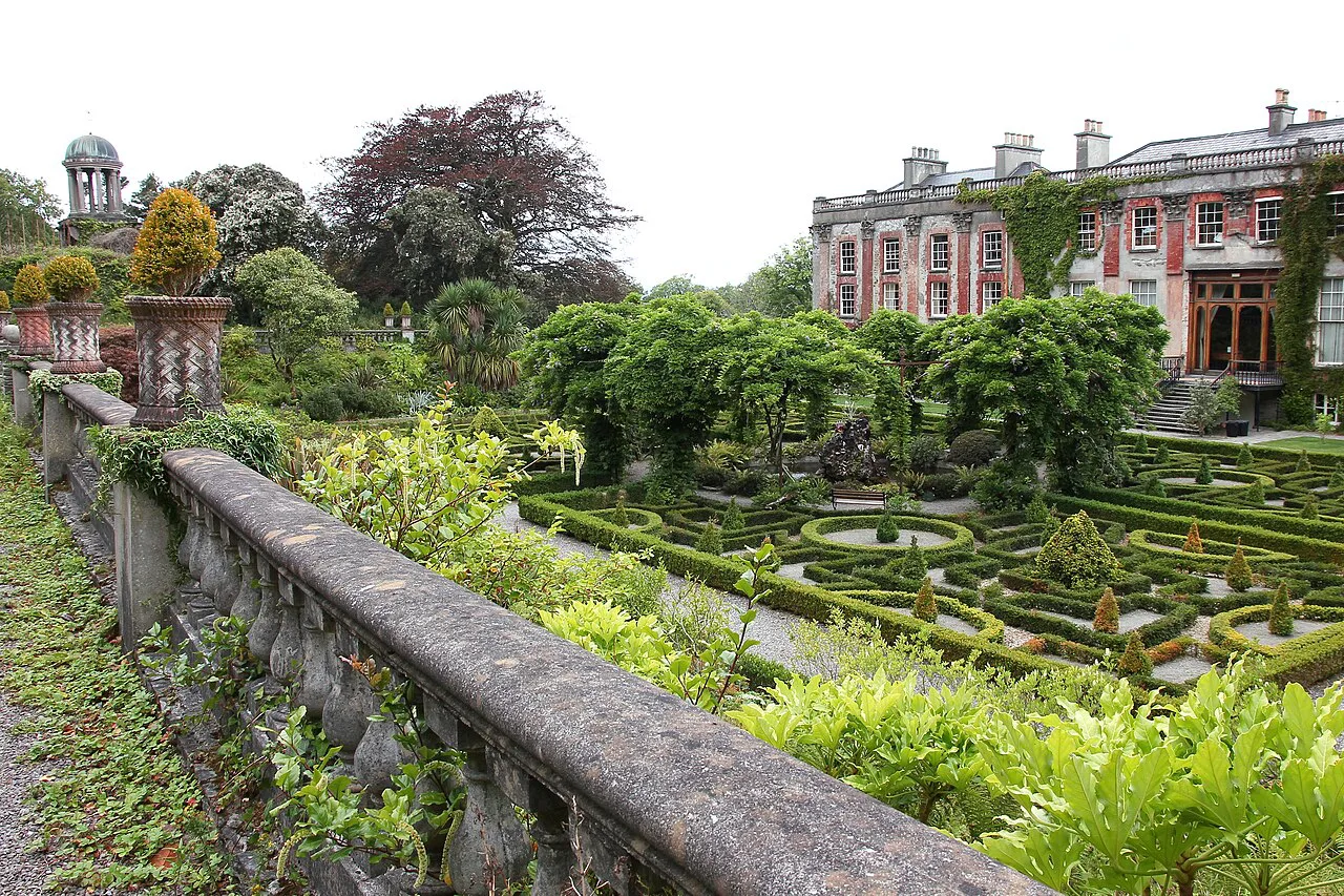 Bantry-Bay-House-Garden-JBU, Ireland