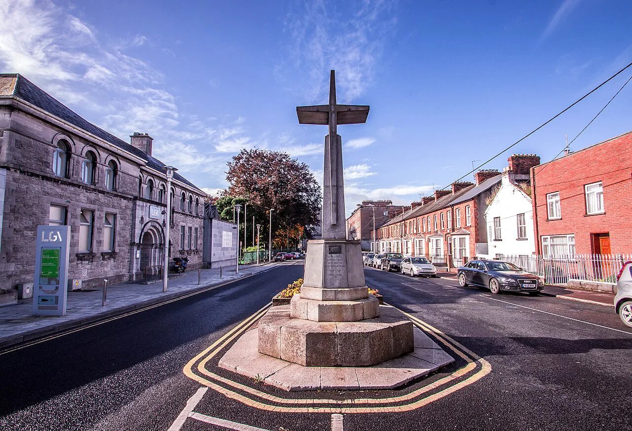 War Memorial on Pery Square, Limerick.