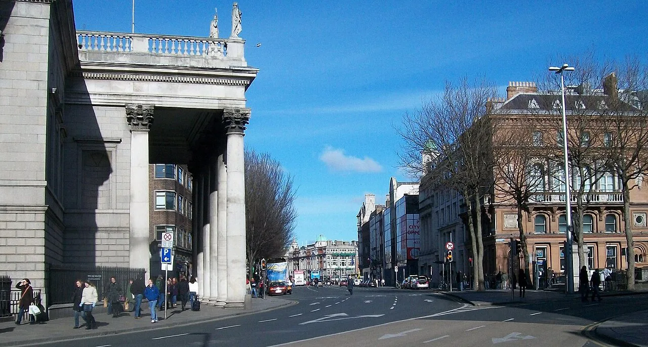 Westmoreland Street seen from College Green, Dublin.