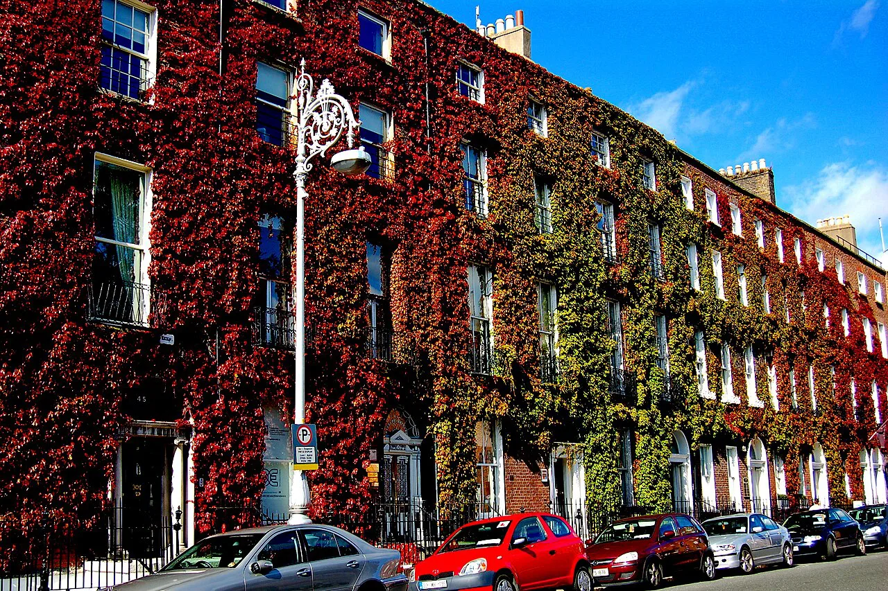 Georgian townhouses on Fitzwilliam Square, Dublin.