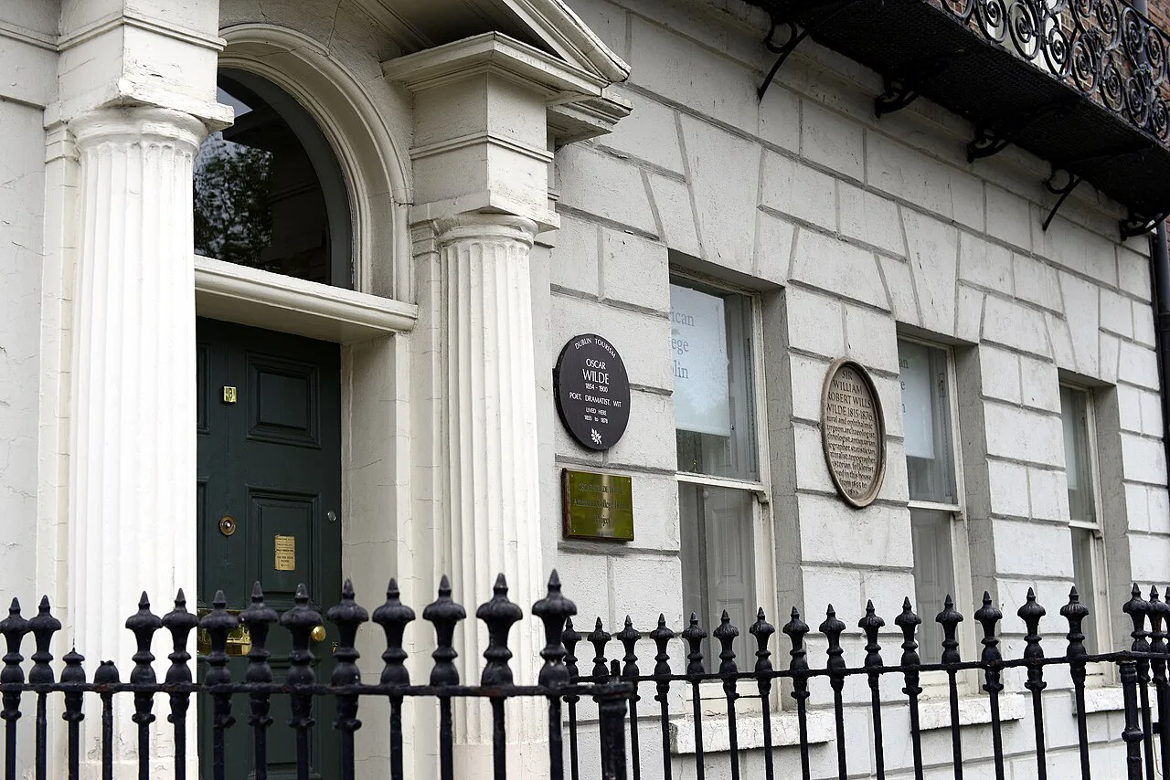 Oscar Wilde’s childhood home at 1 Merrion Square North, Dublin.