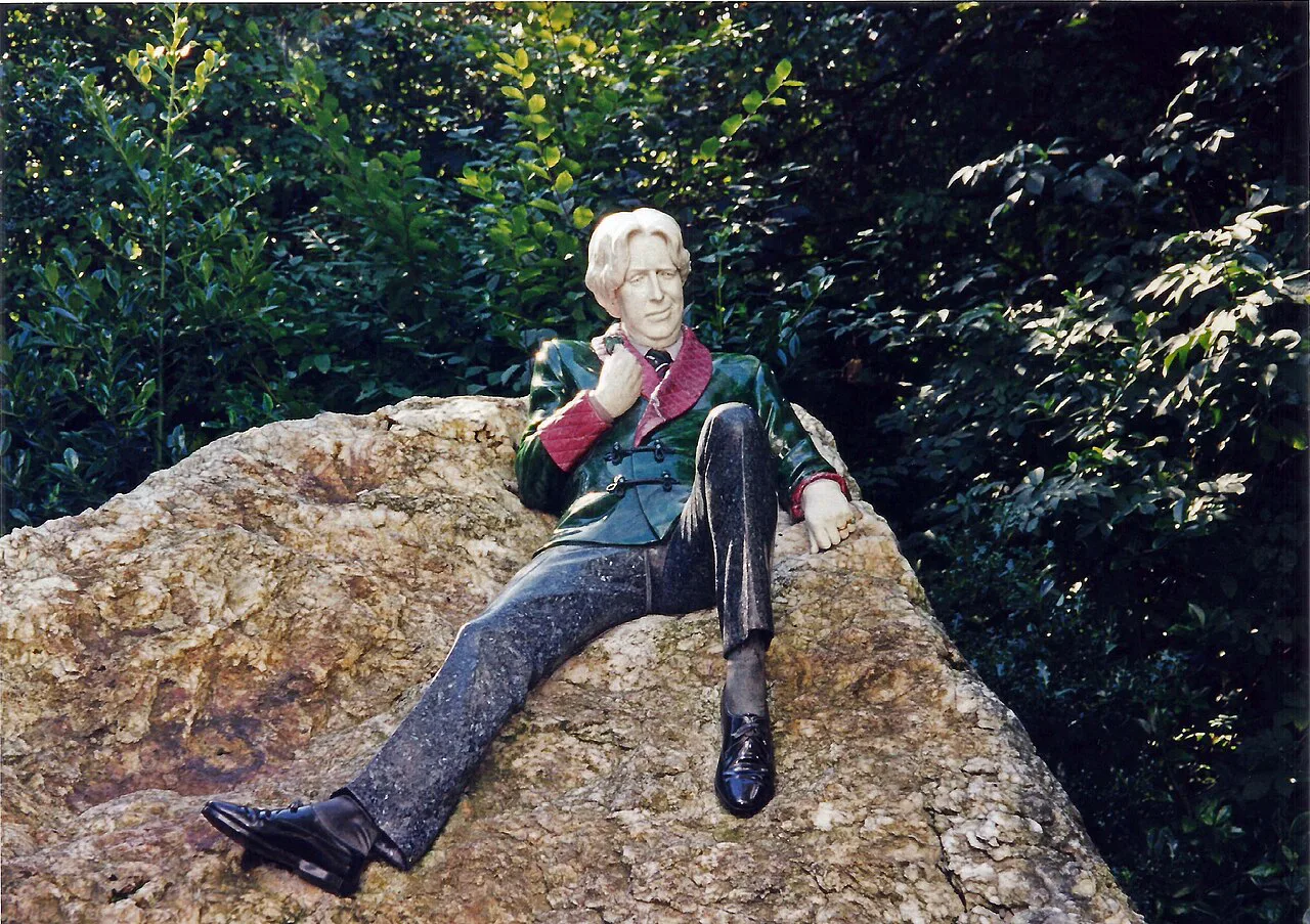 The Oscar Wilde statue in Merrion Square, Dublin.