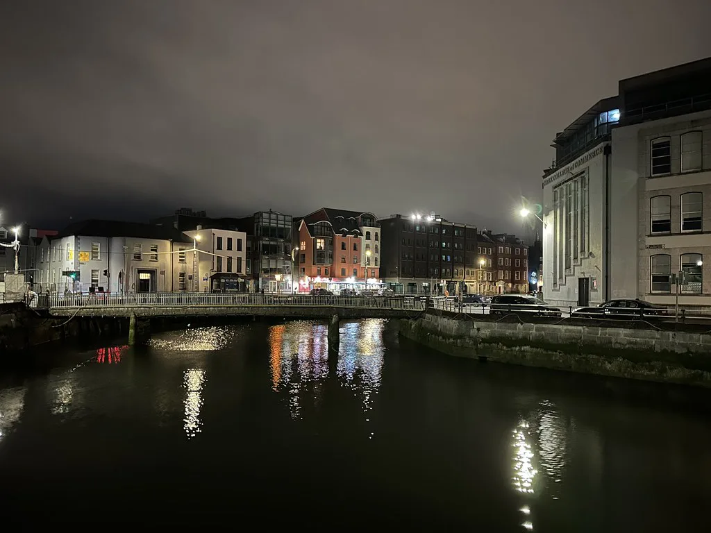 Cork. Resized and converted to WebP.