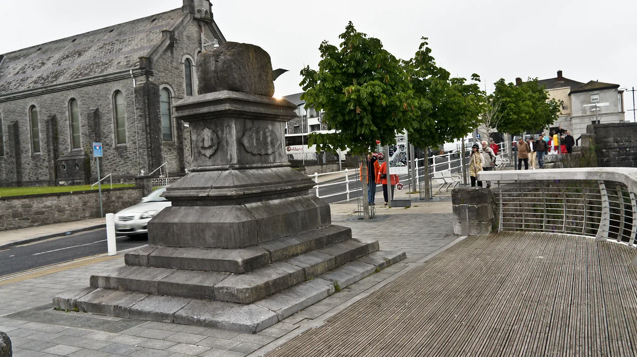 Limerick City - Treaty Stone. Resized and converted to WebP.