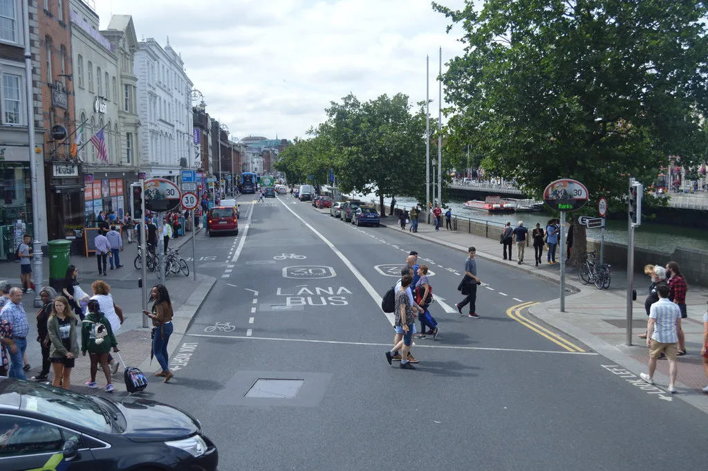 Aston Quay beside the Liffey, Dublin.